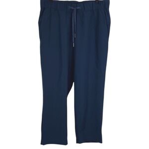 Lululemon On The‎ Fly 23" Cropped Pants Yoga Workout Stretch Navy Pockets